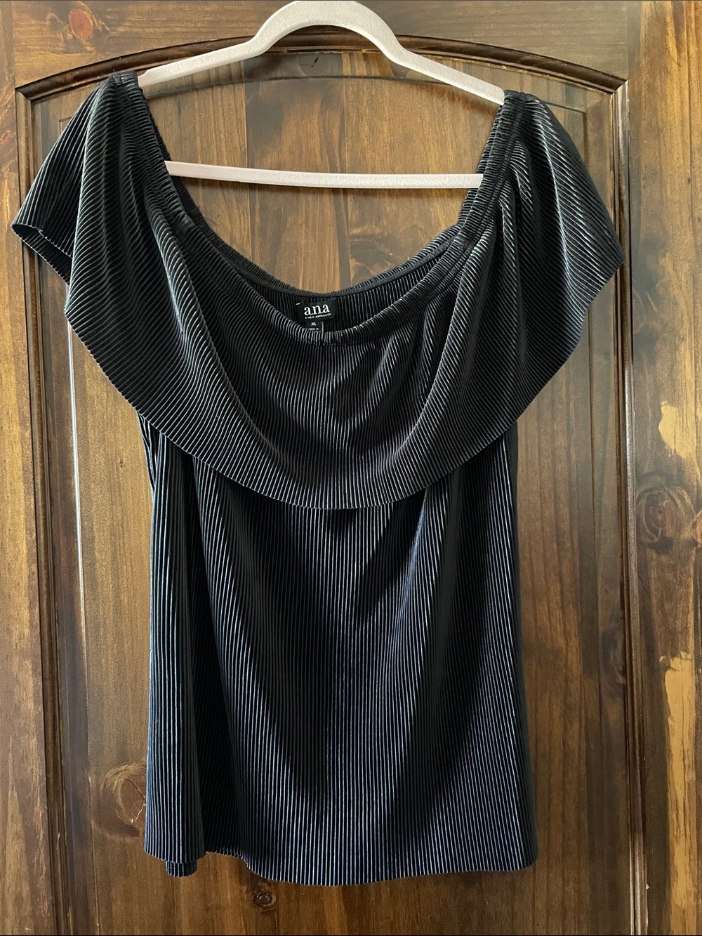 a.n.a Black Off-Shoulder Pleated blouse